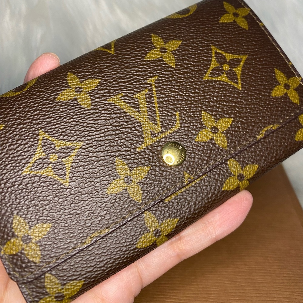 🛑SOLD🛑 LOUIS VUITTON Tressor Wallet - Picture 2 of 13